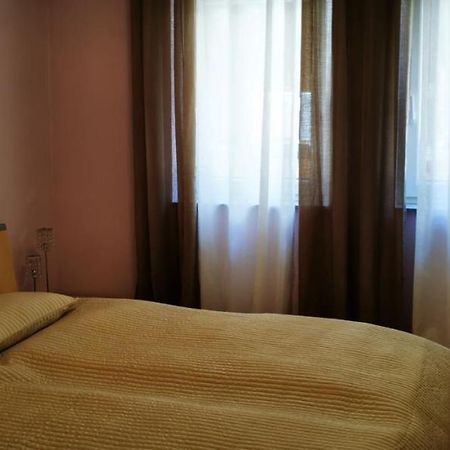 Tolle, Gemutliche, Voll Moblierte 3 Zimmer Wohnung. Baden-Baden Kültér fotó
