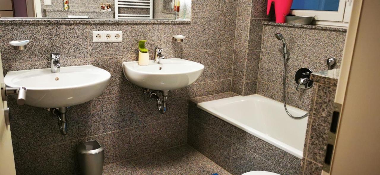 Tolle, Gemutliche, Voll Moblierte 3 Zimmer Wohnung. Baden-Baden Kültér fotó